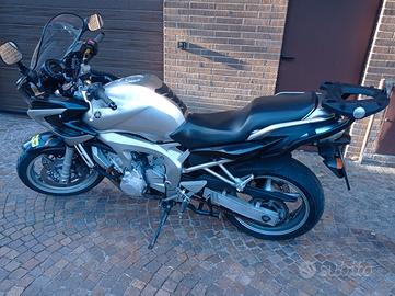 Yamaha FZS 600 Fazer - 2004