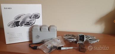 DJI Neo 4K – 3 Batterie Originali + Eliche di Rica