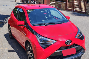 Toyota Aygo 1.0 72 CV Connect 5 porte Neopatentati