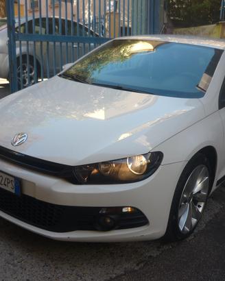 Volkswagen Scirocco 2.0 TDI 140CV DPF DSG