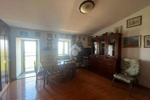 MONOLOCALE A ROCCA PRIORA