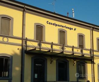 INDIPENDENTE DI 170mq CON GIARDINO E BOX PRIVATO