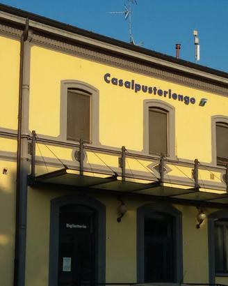 INDIPENDENTE DI 170mq CON GIARDINO E BOX PRIVATO