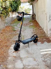 monopattino elettrico ducati scrambler city cross 