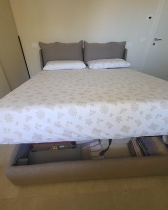 Letto imbottito con contenitore