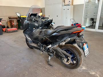 Yamaha tmax 2025