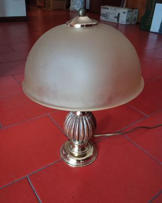 lampada da tavolo in stile classico