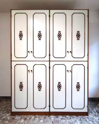 Armadio e mobile vintage coordinati