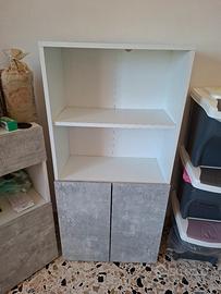 mobile versatile con 2 ante e 2 ripiani