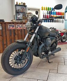 Moto Guzzi V9 Bobber - Unico proprietario