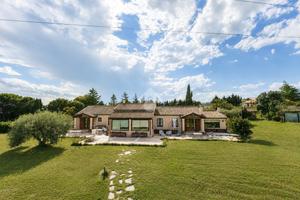 VILLA SINGOLA A GIULIANOVA