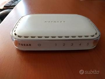 Router Netgear FS605
