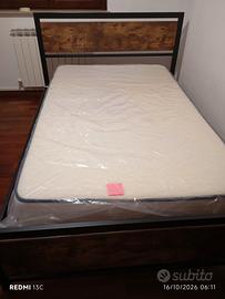 Struttura letto ferro e legno + materasso 
