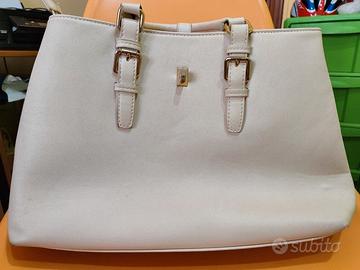 Borsa grande e capiente color panna