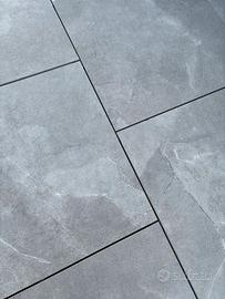 GRES PORCELLANATO PER ESTERNI  50x50x2