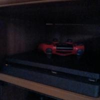 PlayStation 4 slim 