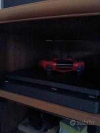 PlayStation 4 slim 