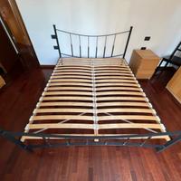 Letto matrimoniale Ikea con reti