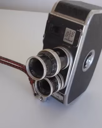 Cinepresa 8mm Paillard Bolex B8 con 2 obiettivi.