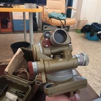 Teodolite russo in buonissime condizioni