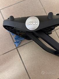 Orginale Givi Koffer Halterung für Honda CB650F