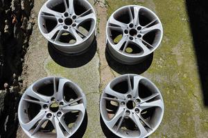 Cerchi per BMW 320 Z4 da 17 doppia misura 