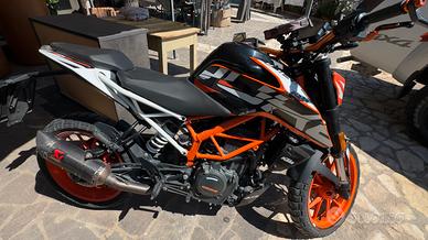 KTM DUKE 390