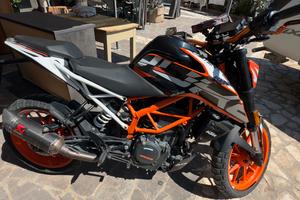 KTM DUKE 390
