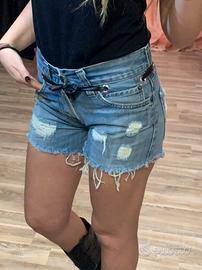 STOCK LEVIS PERSONALIZZATI A MANO