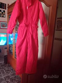 tuta impermiabile da montagna rossa