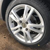Gomme Pirelli 16” invernali + cerchi in lega