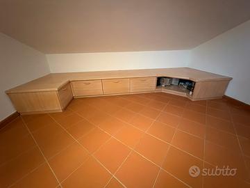 Mobile legno massiccio