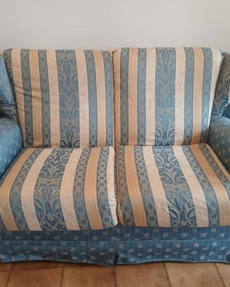 Divano, poltrone, pouf in stile classico