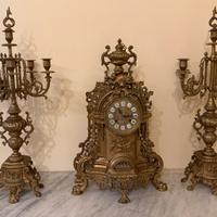 Trittico barocco con orologio e due candelabri