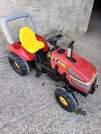Trattore giocattolo