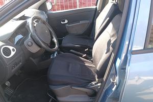 Renault Clio Yaooh benzina 2011