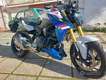 BMW F900R in garanzia