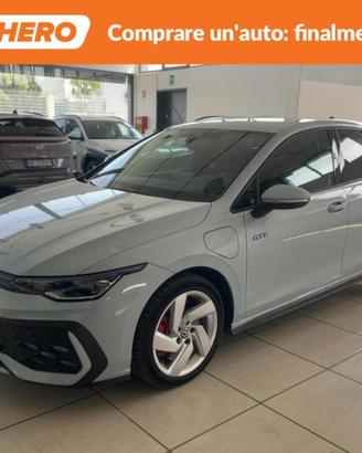 VOLKSWAGEN Golf VP30142
