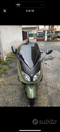 Yamaha T-max verde metallizzato