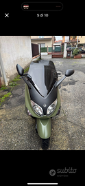 Yamaha T-max verde metallizzato