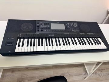 Tastiera Yamaha PSR-SX900