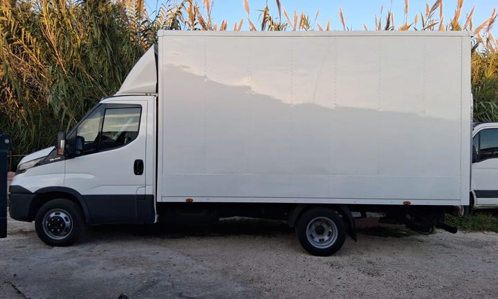 Iveco Daily furgone sponda Euro 6