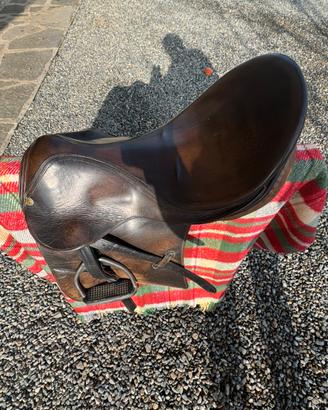 Sella dressage