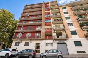 2 LOCALI A BARI