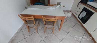  cucina 3 metri lineare completa di tavolo 