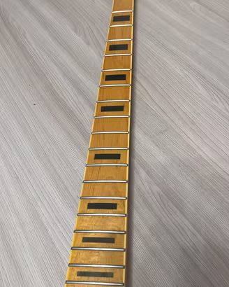 manico basso elettrico