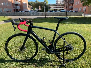 Trek Domane SL6 2021 con misuratore di potenza