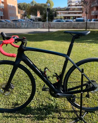 Trek Domane SL6 2021 con misuratore di potenza