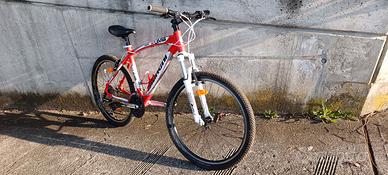 Mountainbike Bianchi Kuma 4600