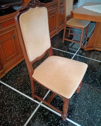 Sala da pranzo completa.